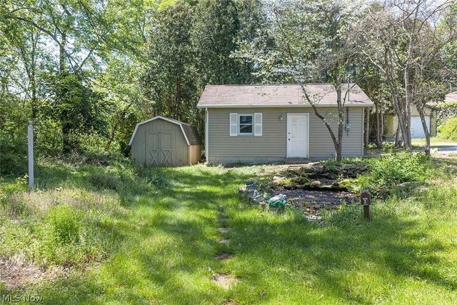 1424 Oak Street, Dover, OH 44622