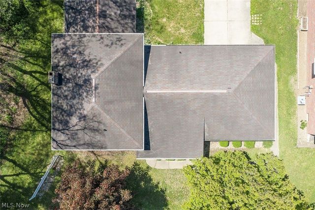 1424 Oak Street, Dover, OH 44622