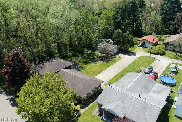 1424 Oak Street, Dover, OH 44622