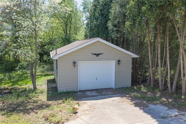 1424 Oak Street, Dover, OH 44622