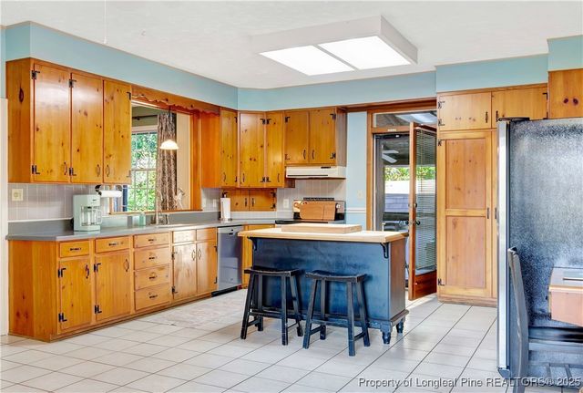 704 Barker Ten Mile Road, Lumberton, NC 28358