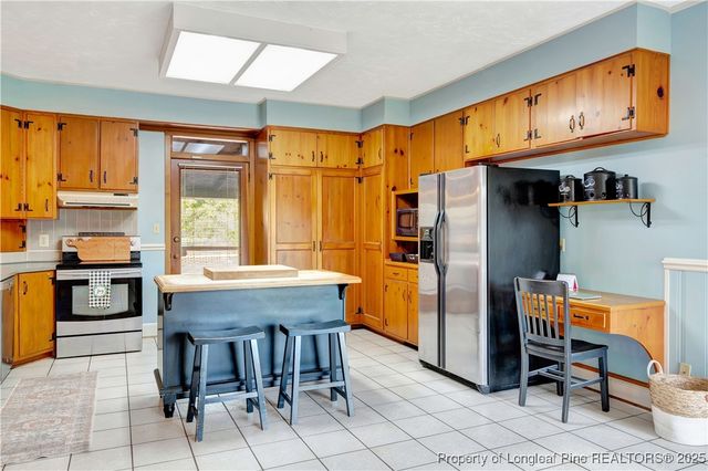 704 Barker Ten Mile Road, Lumberton, NC 28358