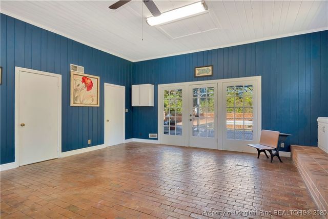 704 Barker Ten Mile Road, Lumberton, NC 28358