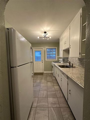 780 27TH AVENUE N, St Petersburg, FL 33704