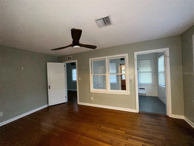 780 27TH AVENUE N, St Petersburg, FL 33704