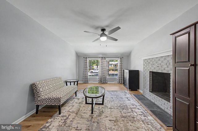 36 DEIDRE DR, Egg Harbor Township, NJ 08234