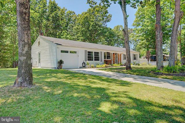 36 DEIDRE DR, Egg Harbor Township, NJ 08234