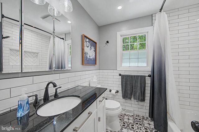 36 DEIDRE DR, Egg Harbor Township, NJ 08234