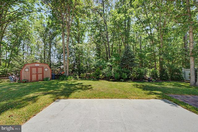 36 DEIDRE DR, Egg Harbor Township, NJ 08234