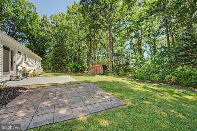 36 DEIDRE DR, Egg Harbor Township, NJ 08234