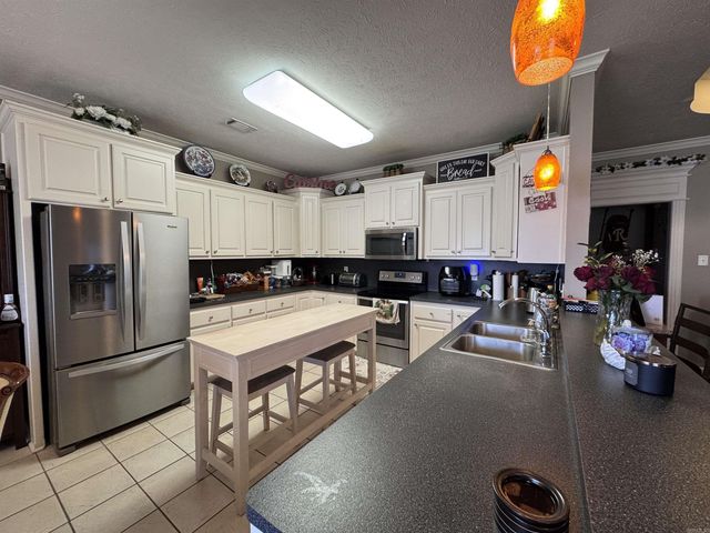 17 Emma Drive, Cabot, AR 72023