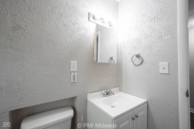 9313 Rochelle Drive, Indianapolis, IN 46235