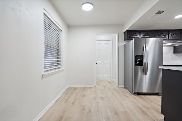 514 Bow Arrow Drive, Dallas, TX 75224