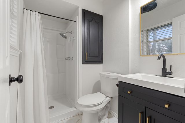 514 Bow Arrow Drive, Dallas, TX 75224