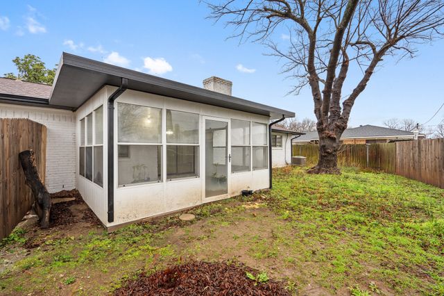 514 Bow Arrow Drive, Dallas, TX 75224