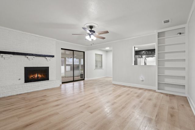 514 Bow Arrow Drive, Dallas, TX 75224