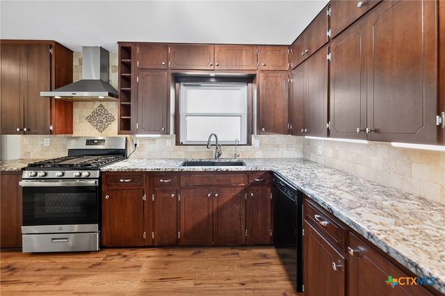 2210 N East Street, Belton, TX 76513