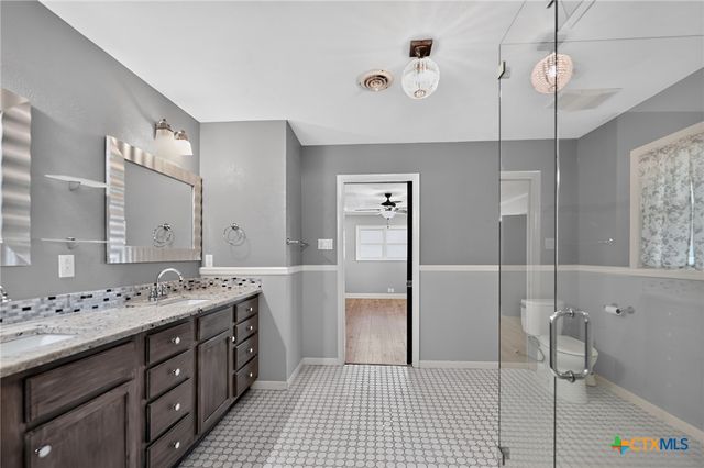 2210 N East Street, Belton, TX 76513