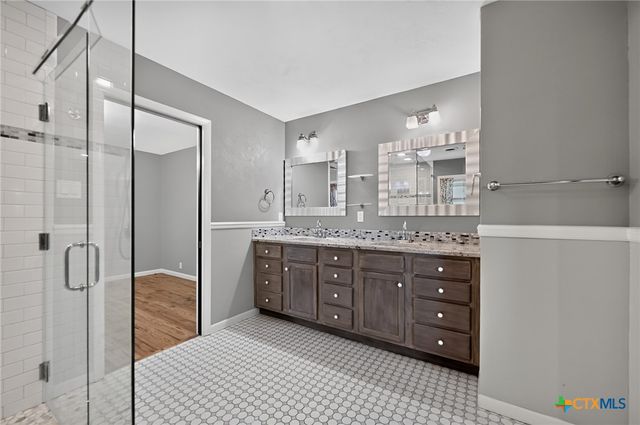 2210 N East Street, Belton, TX 76513