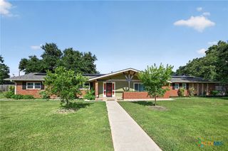2210 N East Street, Belton, TX 76513