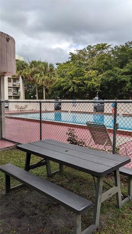2701 Riverside Dr 206-B, Coral Springs, FL 33065