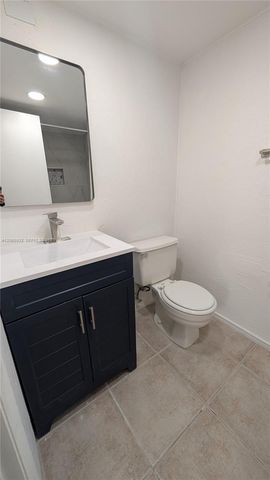 2701 Riverside Dr 206-B, Coral Springs, FL 33065
