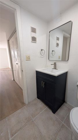 2701 Riverside Dr 206-B, Coral Springs, FL 33065