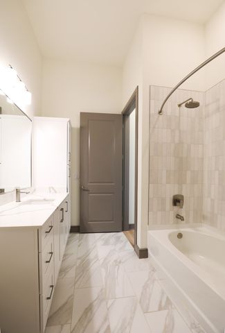 2700 Old Denton Road 1054, Carrollton, TX 75007