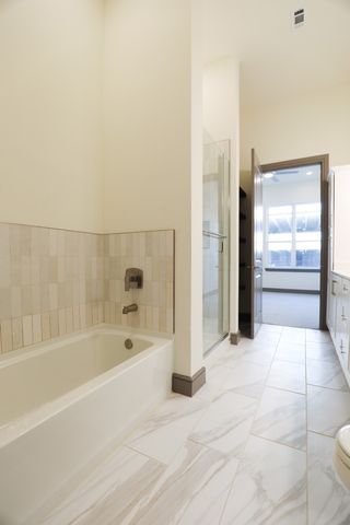2700 Old Denton Road 1054, Carrollton, TX 75007