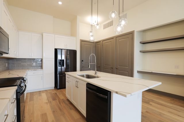 2700 Old Denton Road 1054, Carrollton, TX 75007