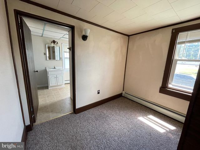 531 KUTZTOWN RD, Myerstown, PA 17067