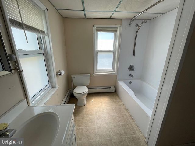 531 KUTZTOWN RD, Myerstown, PA 17067