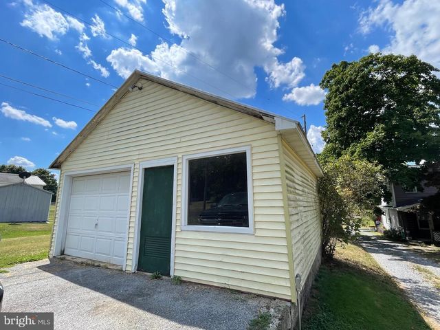 531 KUTZTOWN RD, Myerstown, PA 17067