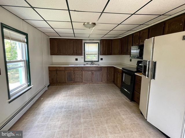 531 KUTZTOWN RD, Myerstown, PA 17067