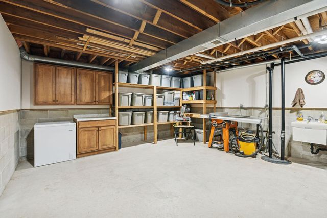 34914 Linden Avenue, Lindstrom, MN 55045