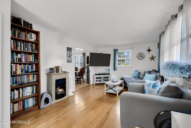 965 Gloucester Avenue, Brick, NJ 08723