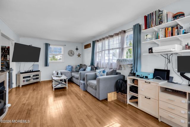 965 Gloucester Avenue, Brick, NJ 08723