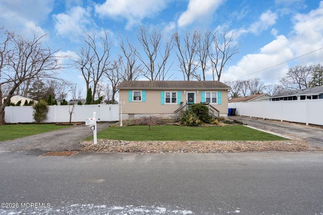 965 Gloucester Avenue, Brick, NJ 08723