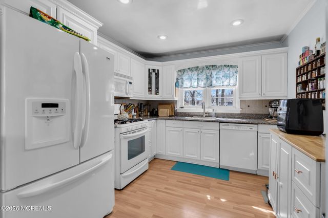 965 Gloucester Avenue, Brick, NJ 08723