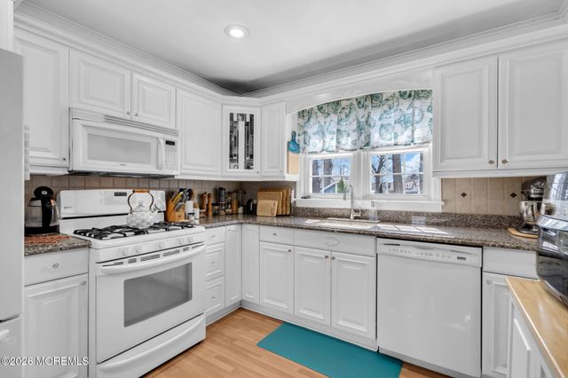 965 Gloucester Avenue, Brick, NJ 08723