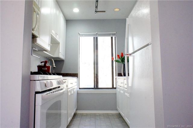 2 Juneberry Lane 2, Ridgefield, CT 06877