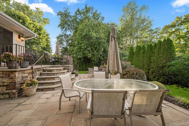 14 Kay Street, Jericho, NY 11753