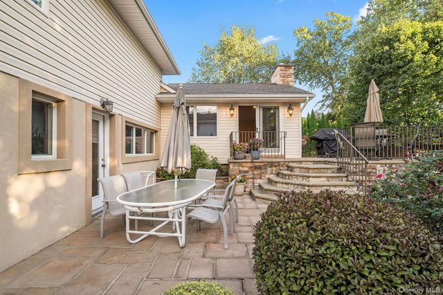 14 Kay Street, Jericho, NY 11753