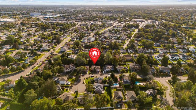 14 Kay Street, Jericho, NY 11753