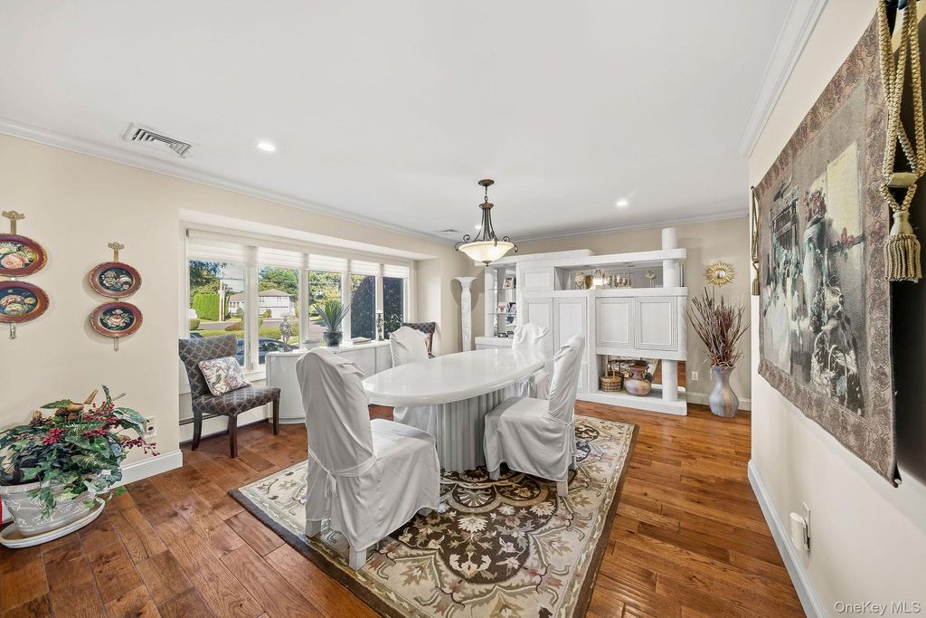 14 Kay Street, Jericho, NY 11753 — photo 5