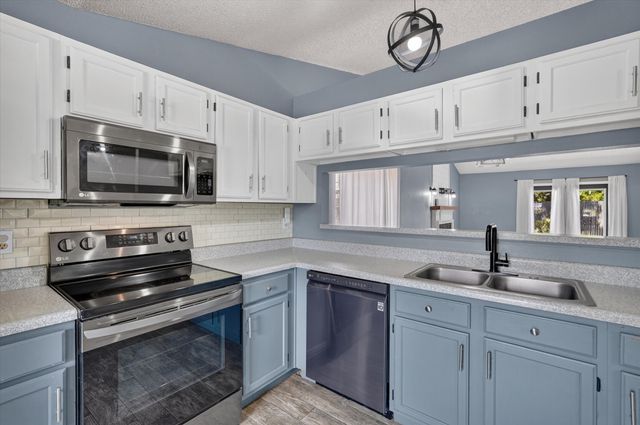 1809 Smokey Mountain Trail, Mesquite, TX 75149