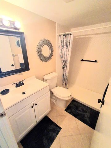 3000 Springdale Blvd V207, Palm Springs, FL 33461