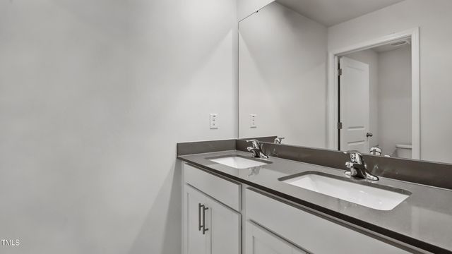 914 Comice Pear Drive, Willow Spring, NC 27592