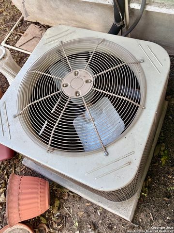 221 Somerset, San Antonio, TX 78211