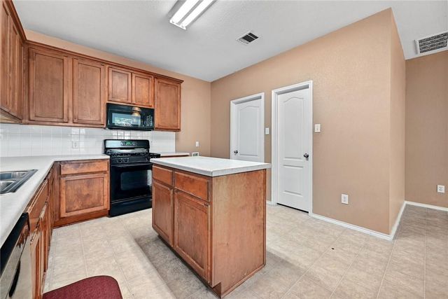 2049 Rachel LN, Round Rock, TX 78664